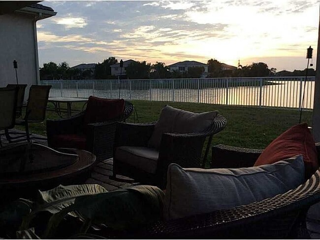 Building Photo - 6105 SW 192nd Ave