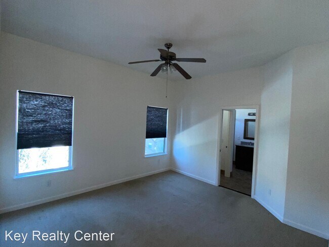 Building Photo - 4 br, 2.5 bath House - 9464 Windy Point Pl