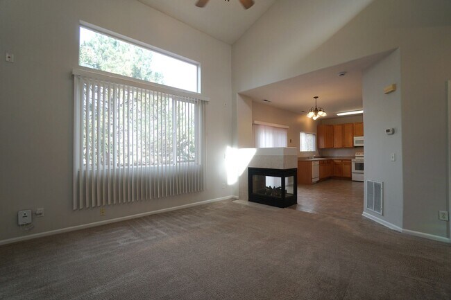 Building Photo - 7184 Westerner Dr