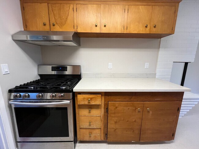 Foto del edificio - Mid Century Ranch 3 Bedroom 1 Bath  Home i...