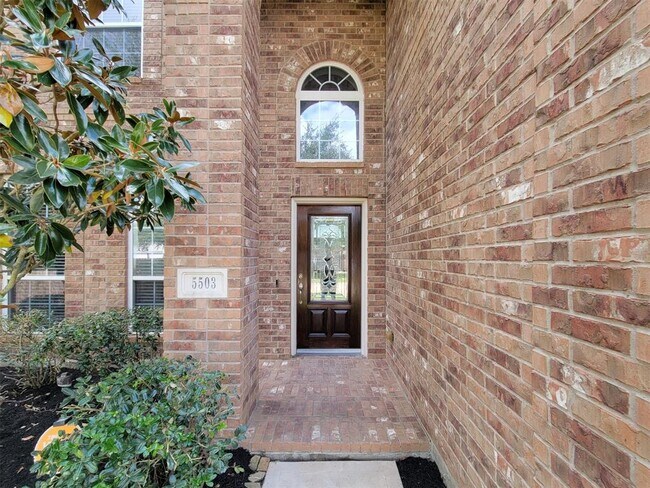 Building Photo - 5503 Quarry Ridge Rd