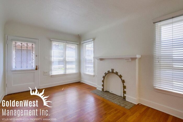 Primary Photo - 3519 1/2 6th Ave