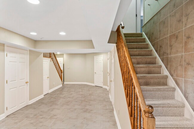 Foto del edificio - 4 Dover Cir