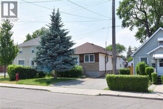Building Photo - 205 Ivon Ave