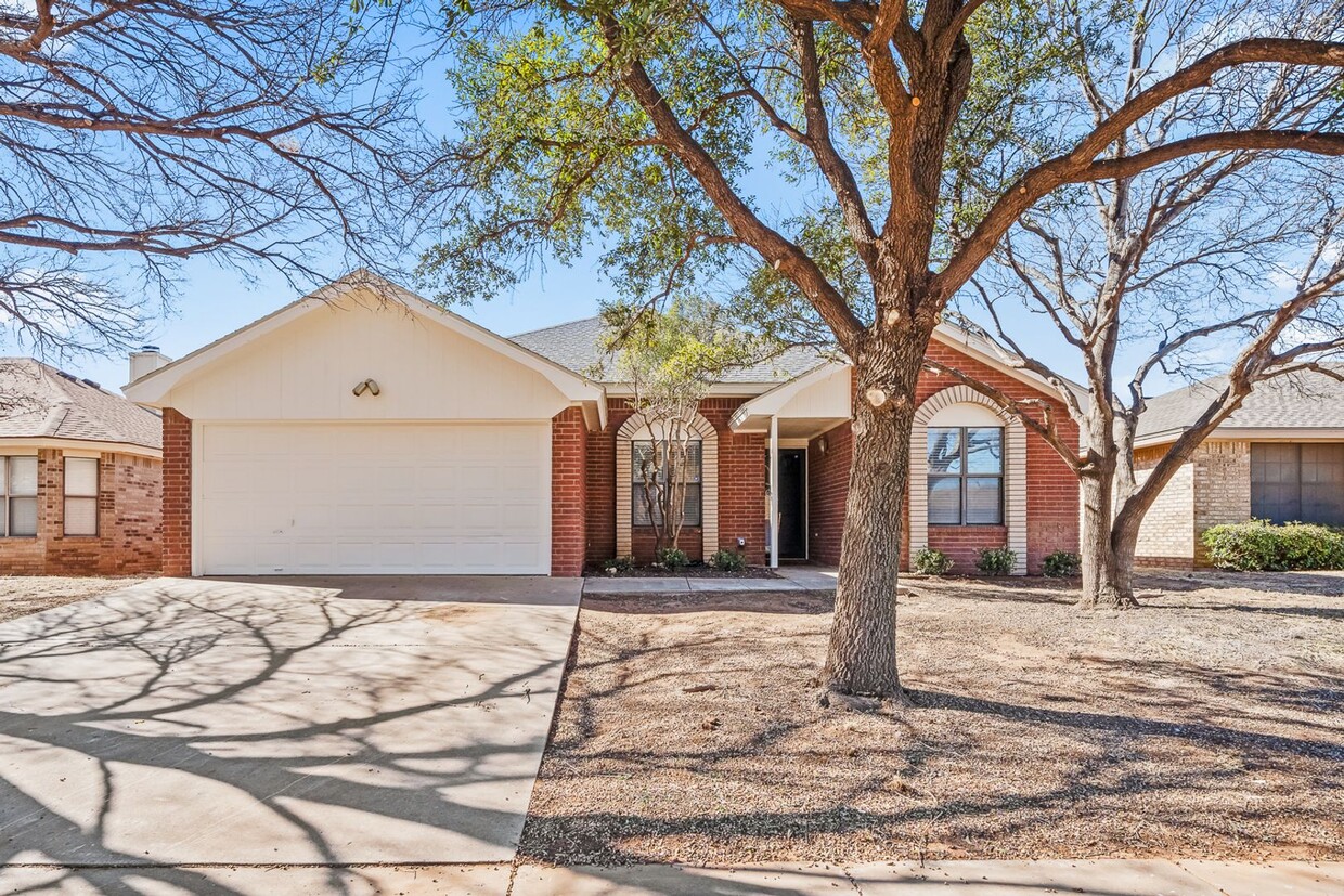 Foto principal - Newly Renovated Home in Southwest Lubbock