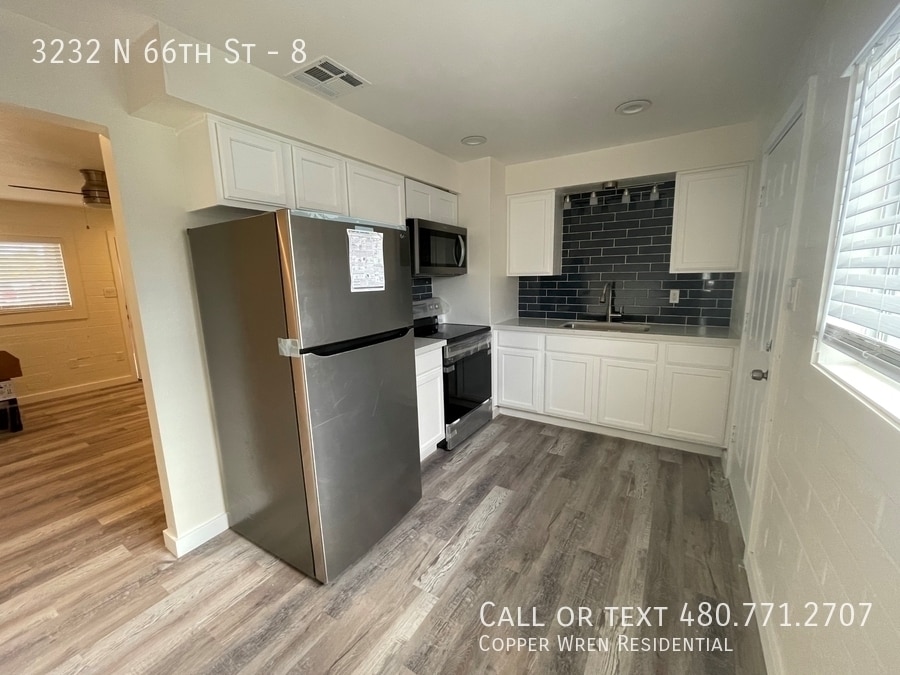 Photo - 3232 N 66th St-8
