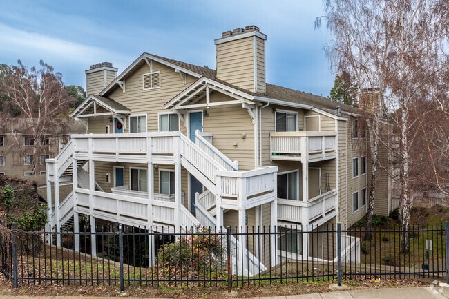 Creekside Apartments