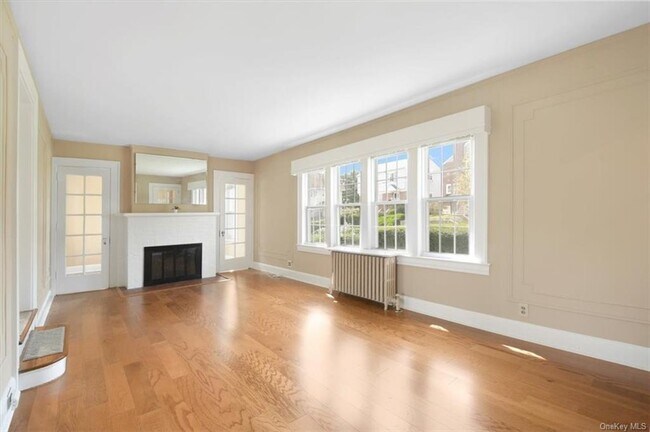Building Photo - 42 Albemarle Pl