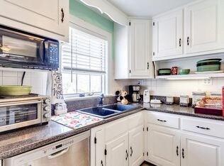 Building Photo - 2508 Maple Dr