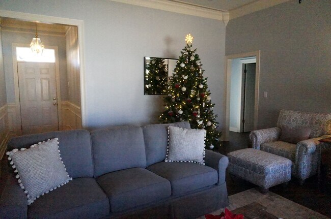 Building Photo - $1900/mo 3br/2b 1672 sq.ft. 852 Azalea Gar...