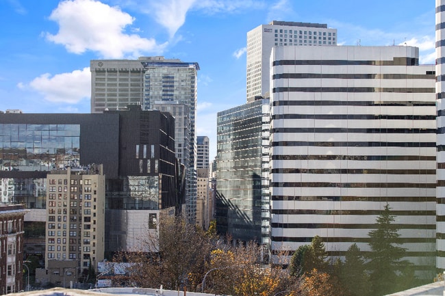 Photo - 312 E Olive Pl House