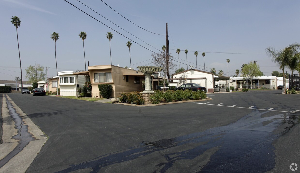 Building Photo - 9340 Foothill Blvd