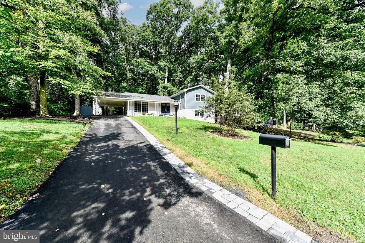 5012 Dodson Dr, Annandale, VA 22003 House Rental in Annandale, VA