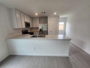 Building Photo - 14813 N Ascot Bnd Cir