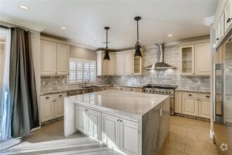 Building Photo - 11227 Applevale Ct