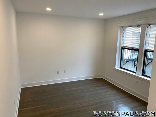Foto del edificio - 11 Peterborough St