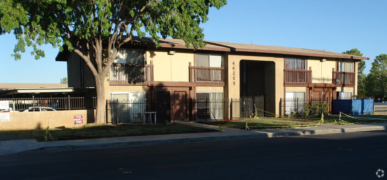 Foto del edificio - 44259 Kingtree Ave