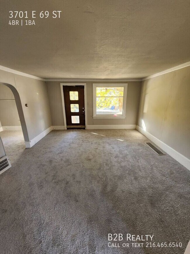 Foto del edificio - 3701 E 69th St