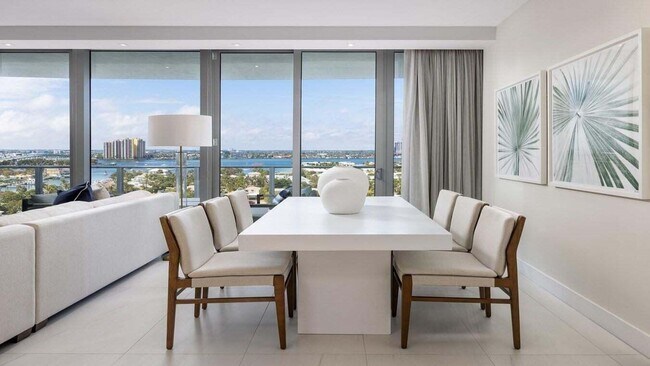 Foto del edificio - 3100 N Ocean Dr