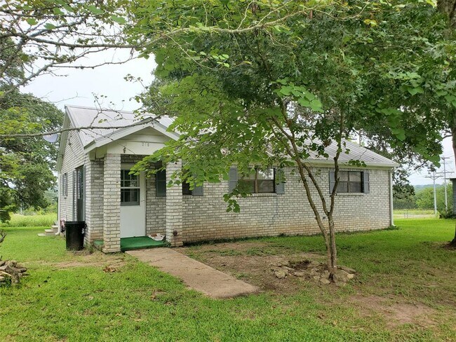 Foto del edificio - 210 N Brazos St