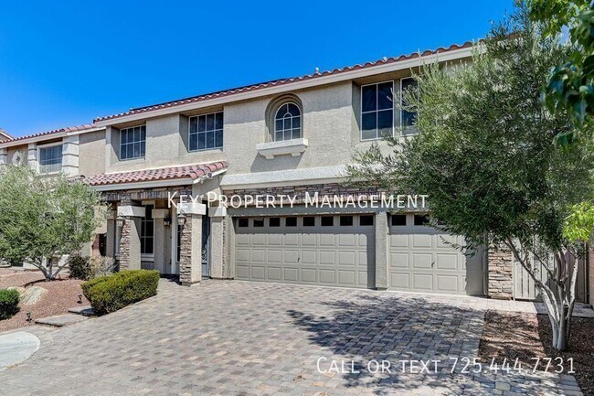 Foto del edificio - GORGEOUS 5 BEDROOM, 4.5 BATH HOME LOCATED ...
