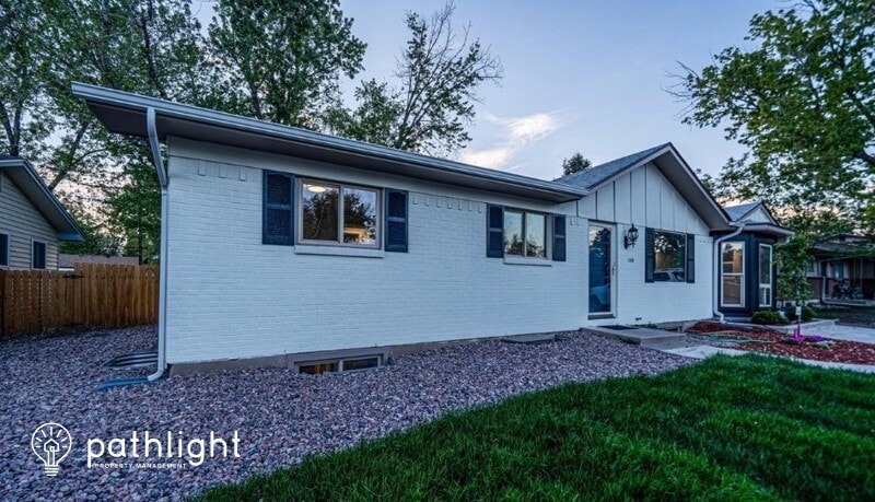 Primary Photo - 1210 N Murray Blvd