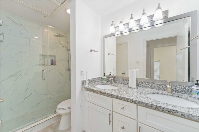 Building Photo - 710 Bering Dr