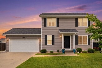Building Photo - 4803 NE Trilein Dr