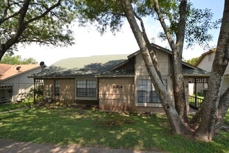 Building Photo - 12314 Alderbrook Dr