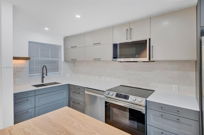 Foto del edificio - 54 Isle of Venice Dr