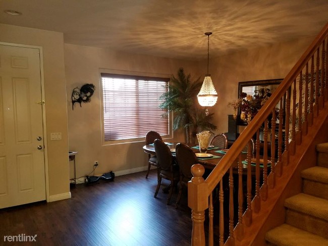 Foto del edificio - 5 br, 3 bath House - French Valley Home