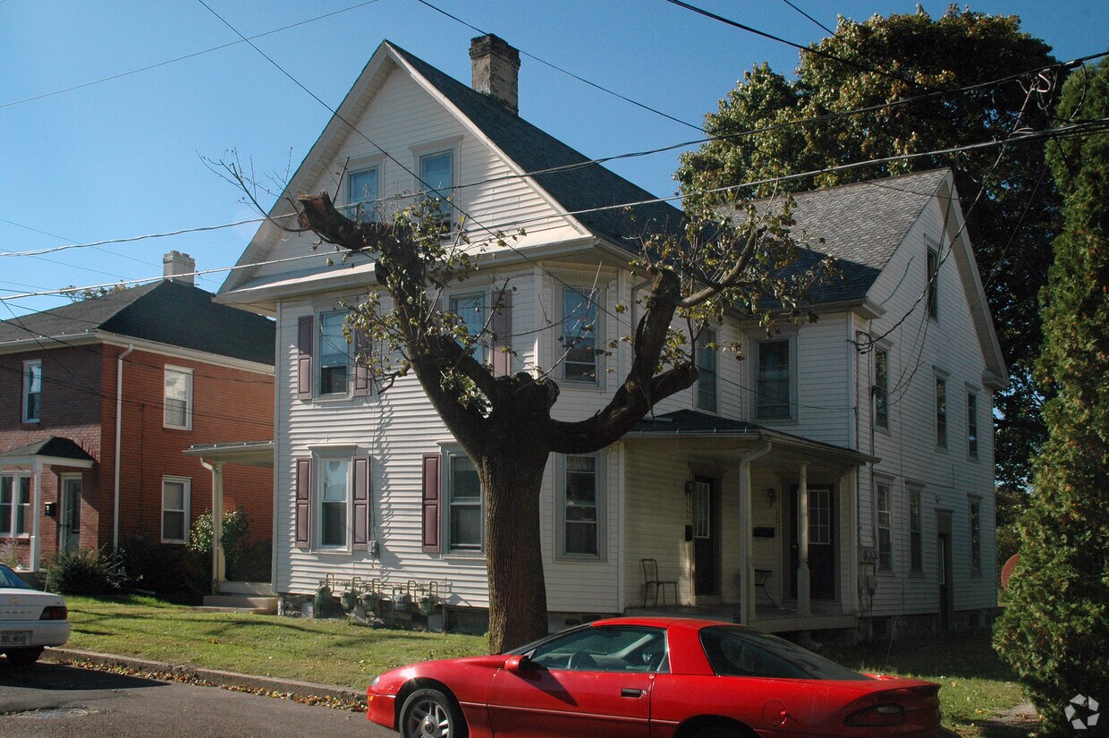 Primary Photo - 151-157 W 8th St