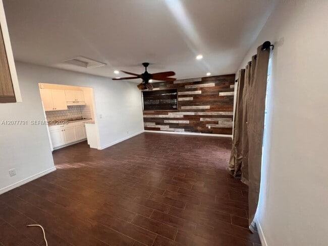 Building Photo - 4912 Van Buren St