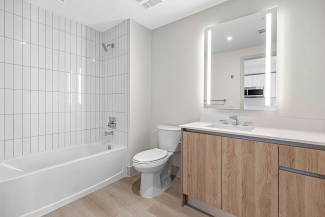 Building Photo - Bread Building