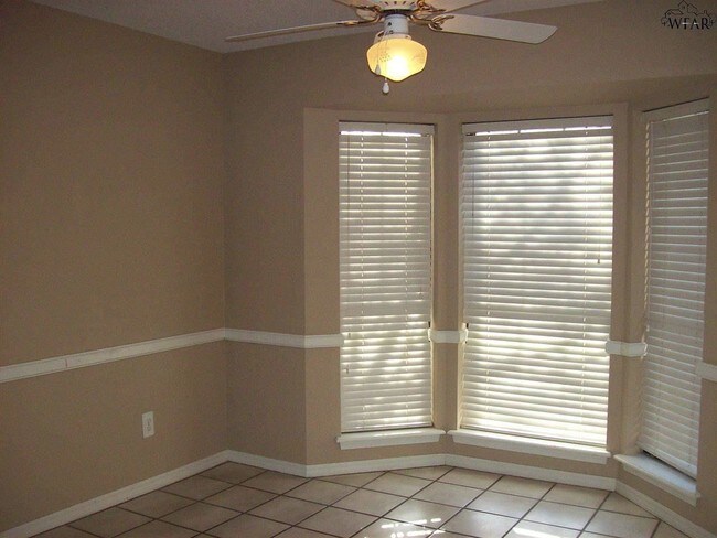 Building Photo - 4330 S Leighton Cir