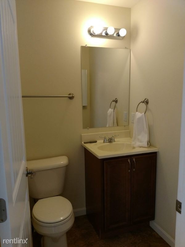Foto del edificio - 2 br, 1.5 bath Condo - 54 River Village Dr