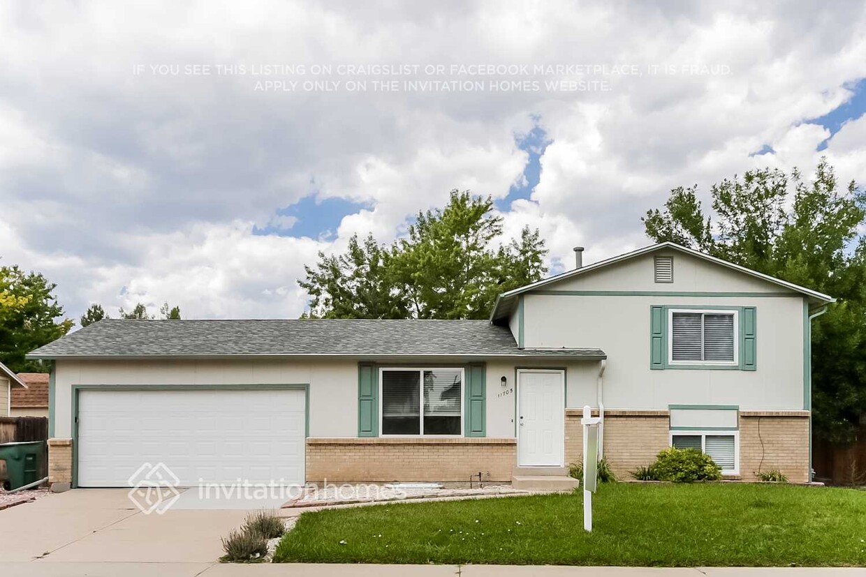 Foto principal - 11705 Adams St