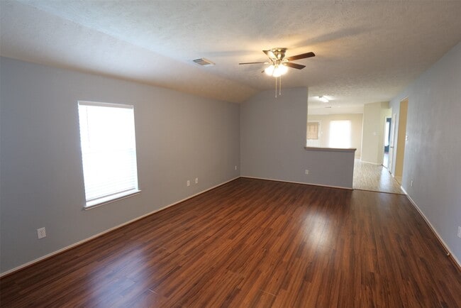 Building Photo - 2802 Harte Ct