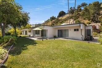 Building Photo - 2657 Zorada Dr