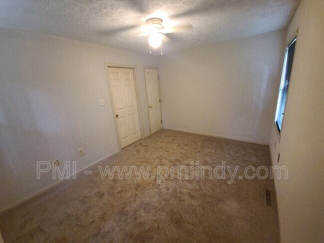 Building Photo - 3512 N Parker Ave