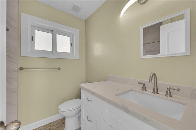 Foto del edificio - 260 NW 48th Ct