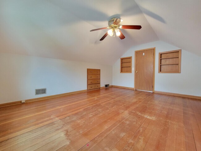 Foto del edificio - 1250-4 1/2 4 1/2 St NW