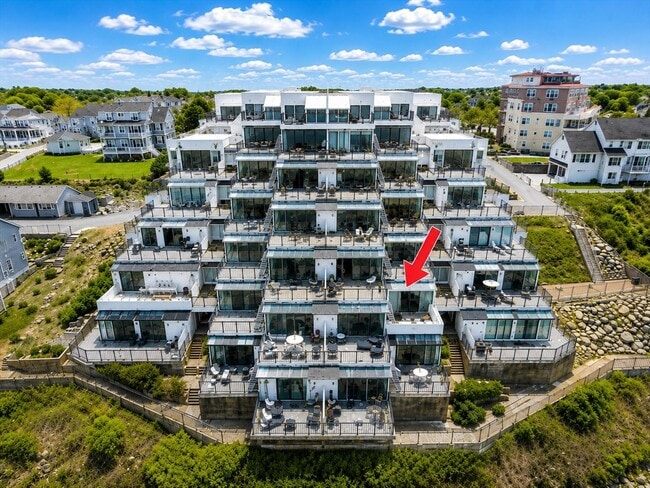 Building Photo - 35 Oceanside Dr