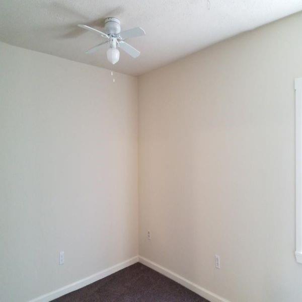 Foto del edificio - 1433 Crestridge Dr