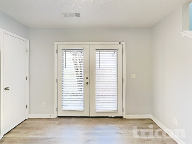 Building Photo - 135 Nacoochee Way