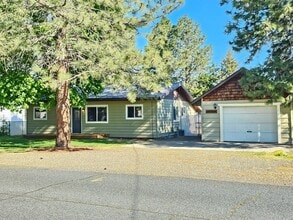 Building Photo - 10202 White Birch Ln