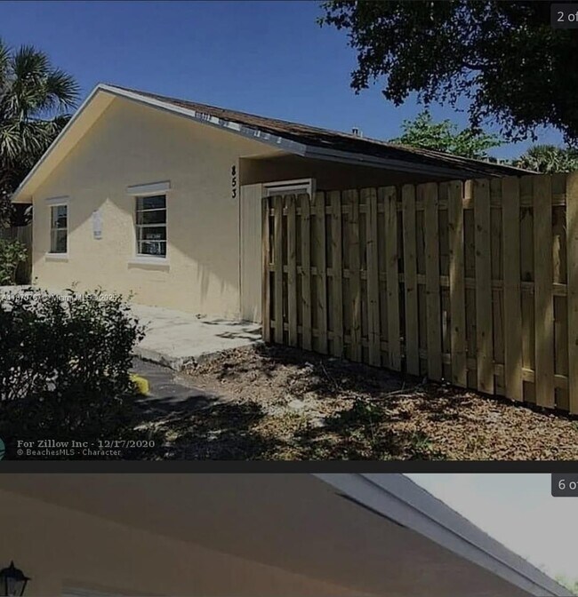 Building Photo - 853 SW 9th Ct