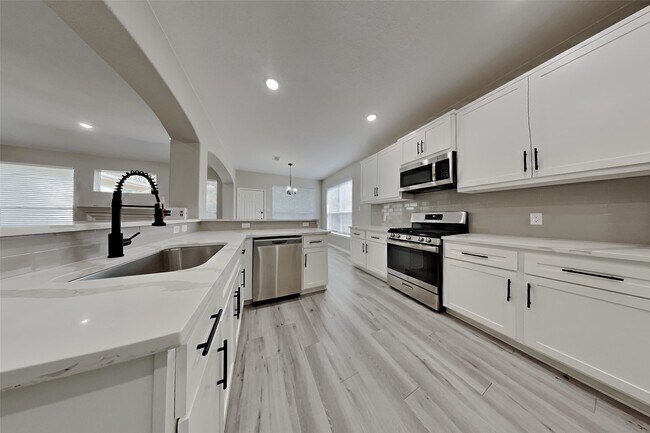 Foto del edificio - 2014 Ridgeway Park Dr