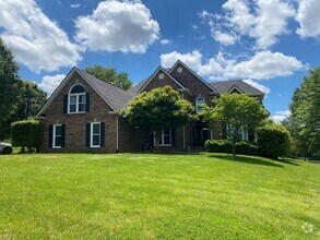 Building Photo - 2857 Carriage Way
