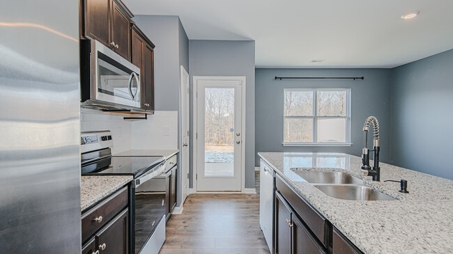 Foto del edificio - 1253 Adrian Ct